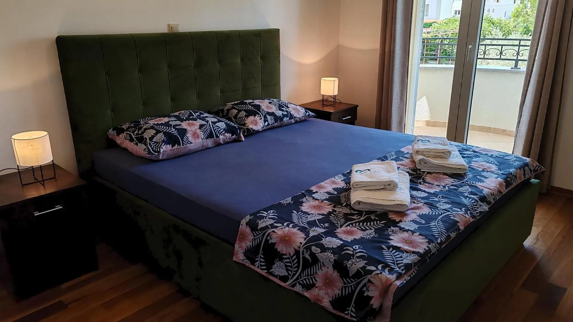 Apartments Kovacicek 2 Biograd Na Moru