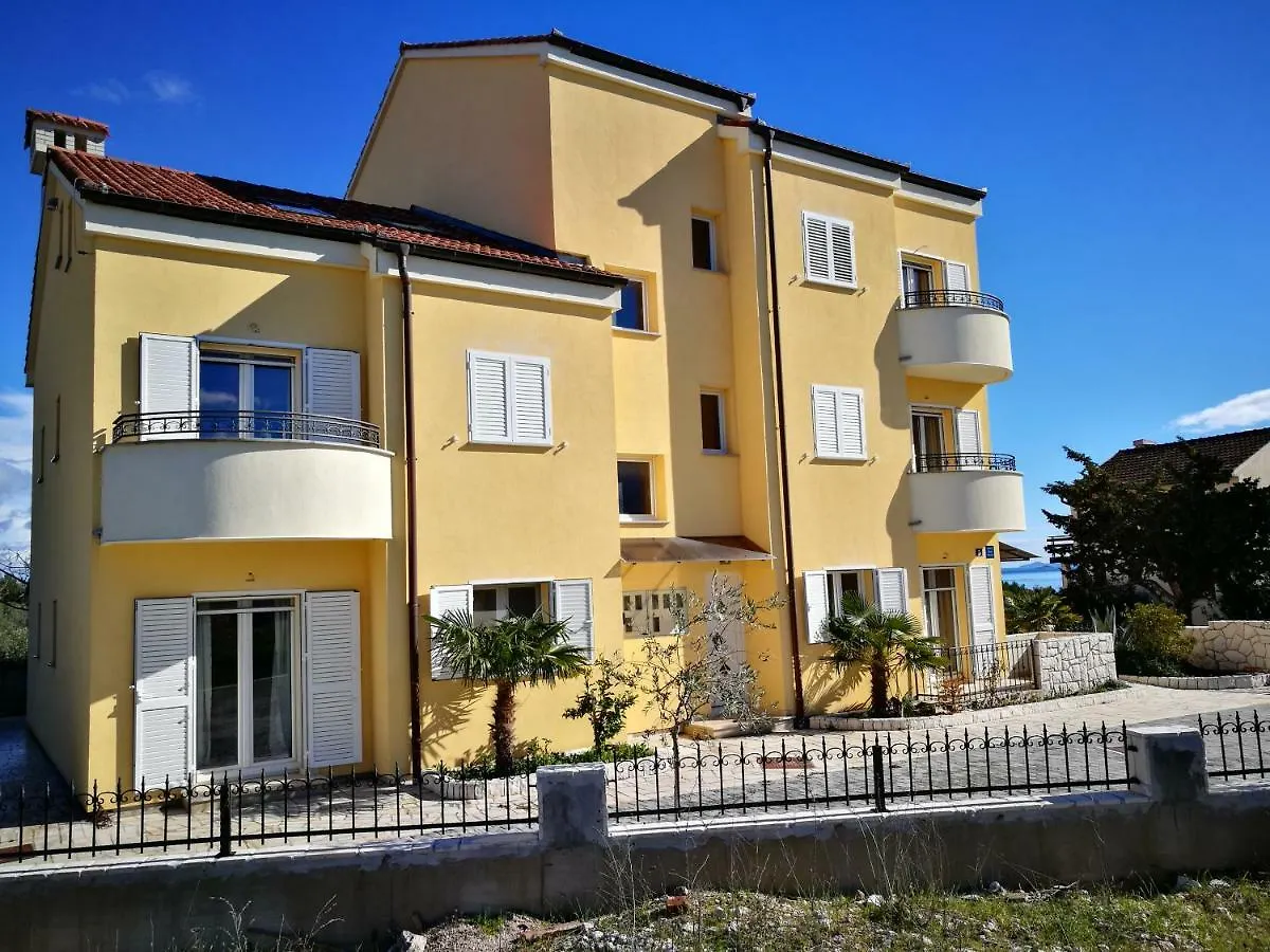 Apartments Kovacicek 2 Biograd Na Moru