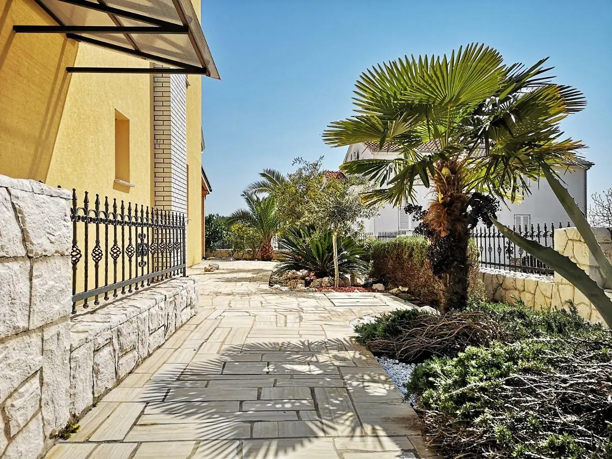 Apartments Kovacicek 2 Biograd Na Moru Croacia