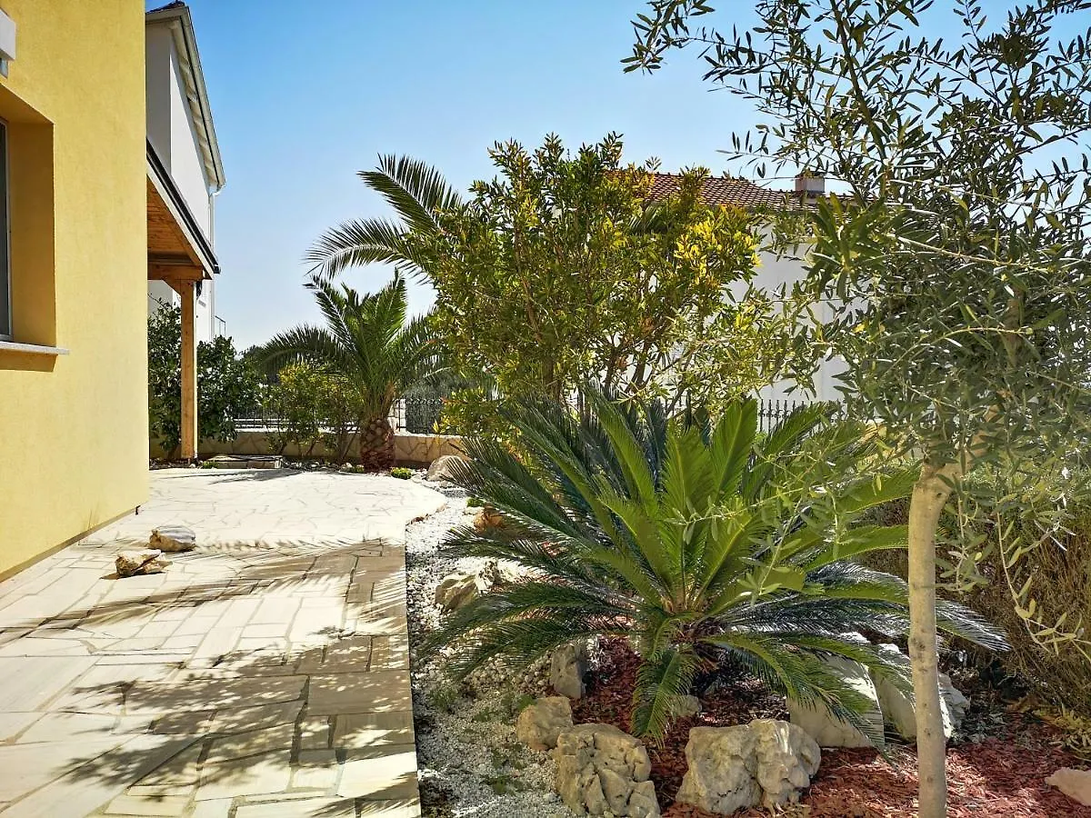 Apartments Kovacicek 2 Biograd Na Moru